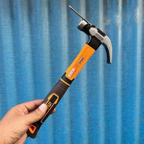 Búa Nhổ Đinh 450g Có Nam Châm Ingco HCH81016 - Dụng Cụ Tiện Ích Chắc Chắn, Tiện Lợi cho Công Trình Xây Dựng