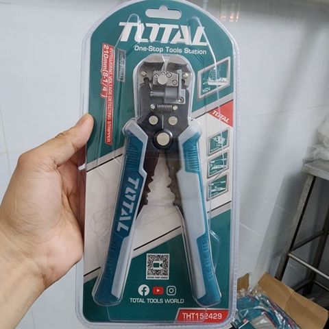 Kìm Tuốt Dây Điện Phát Hiện Điện Áp Total THT152429 K - Dụng Cụ Tháo Lắp Dây 10AWG Đến 24AWG, Chức Năng Cắt và Uốn Thông Minh