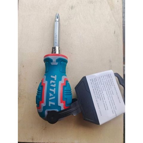 Tuốc Nơ Vít Đầu Dẹp và Bake Total THT250216 - Dụng Cụ Tiện Ích Thép CR-V, Tay Cầm Hoán Đổi Dễ Dàng