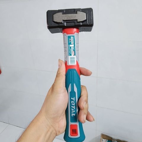 Búa Tạ 1000g Total THSTH61000 - Đầu Búa Rèn Thả Cải Tiến, Tay Cầm Sợi Thủy Tinh - Dụng Cụ Tiện Ích Chất Lượng Cao