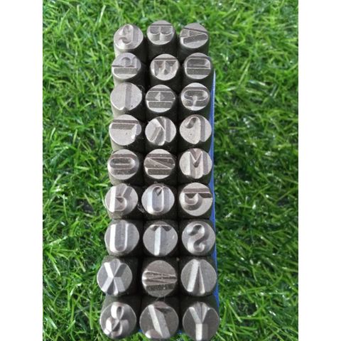 Bộ 27 Mũi Đột Chữ Cái 6mm Wadfow - Dụng Cụ Tiện Ích Chất Liệu Thép Carbon, Gồm A-Z và Dấu & - Đồ Nghề Chuyên Nghiệp