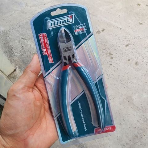 Kìm cắt nhựa Total 6