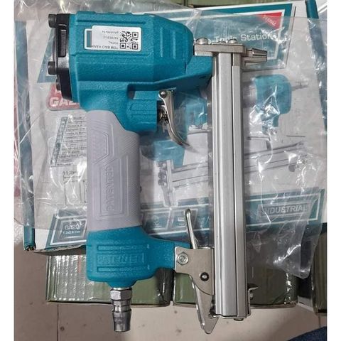 Súng Bắn Đinh U Dùng Hơi Total TAT8131-3 - Thiết Bị Tiện Ích Cho Công Trình Xây Dựng, Khả Năng Tải 100 PCS, Áp Suất Hoạt Động 60-100Psi