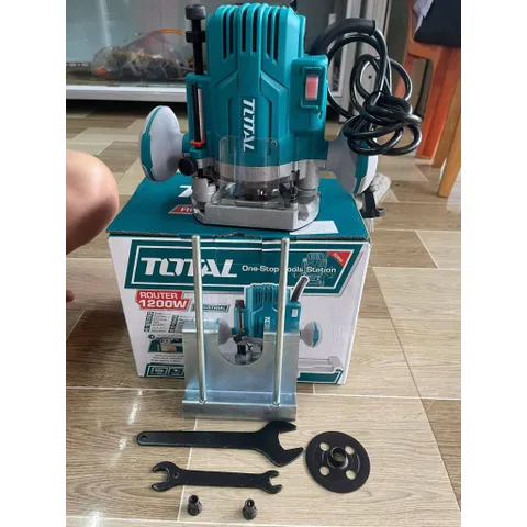 Máy phay gỗ 1200W Total TR110816 - Dụng cụ cực mạnh cho thợ mộc, tốc độ 26000rpm, bảo hành 6 tháng, tiện ích hoàn hảo cho DIY.