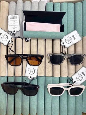 Kính Mát VJC Nhật Bản Chống Tia UV 100% - Thiết Kế Sang Trọng, Đeo Êm Ái, Nhiều Màu Sắc Hot Trend Cho Phái Đẹp