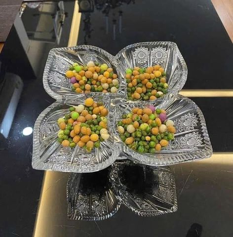 Khay Mứt 4 Cánh Hoa Pha Lê Mài Bohemia 35cm - Đĩa Sang Trọng Cho Bàn Tiệc, Hoa Văn Thủ Công Đẹp Mắt, Quà Tặng Ý Nghĩa
