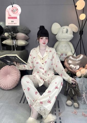 Set Đồ Ngủ Dài Bigsize Phối Ren Ngực, Chất Liệu Phi Lụa Cao Cấp, Sang Trọng, Thoải mái Mặc Nhà Hoặc Du Lịch