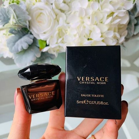 Nước hoa Nhí Versace Crystal Noir Edt 5ml