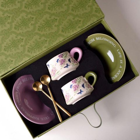 Bộ 2 Tách Trà Cao Cấp Sứ Vintage - Đồ Uống Sang Trọng Kèm Đĩa, Hoạ Tiết Tinh Tế, Phù Hợp Mọi Không Gian Nội Thất