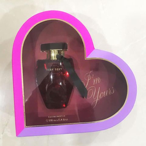 Nước hoa Victoria's Secret Very Sexy 100ml - Hương thơm quyến rũ h&igrave;nh trái tim, nước hoa cho phái đẹp, sản phẩm cao cấp từ Mỹ