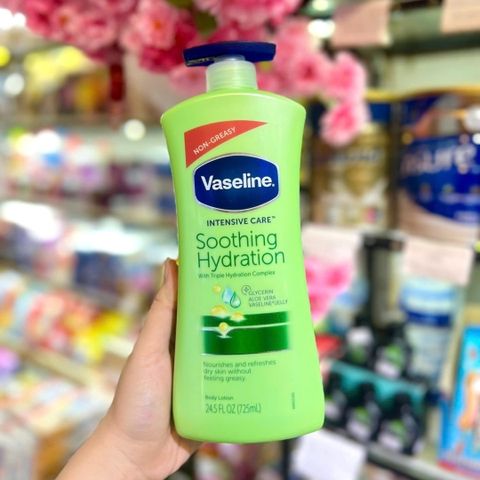 Sữa Dưỡng Thể Vaseline Body Lotion 725ml - Xanh Lá, Dưỡng Ẩm Da Mềm Mại, Chống Khô Rát, Phù Hợp Cho Mọi Loại Da
