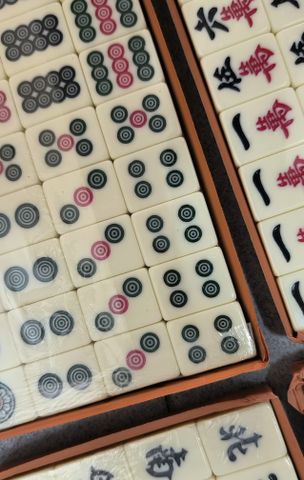 Bộ Cờ Mạt Chược Nhật và Trung - Chơi Hai Kiểu, 144 Quân Cờ + 4 Quân Dora - Trò Chơi Thú Vị Cho Gia Đình