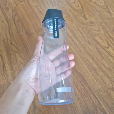 Bình Đựng Nước Nhựa PET HAP558 560ml Chịu Nhiệt - Duy Trì Đồ Uống Tươi Sạch và An Toàn, Hàng Chính Hãng LocknLock
