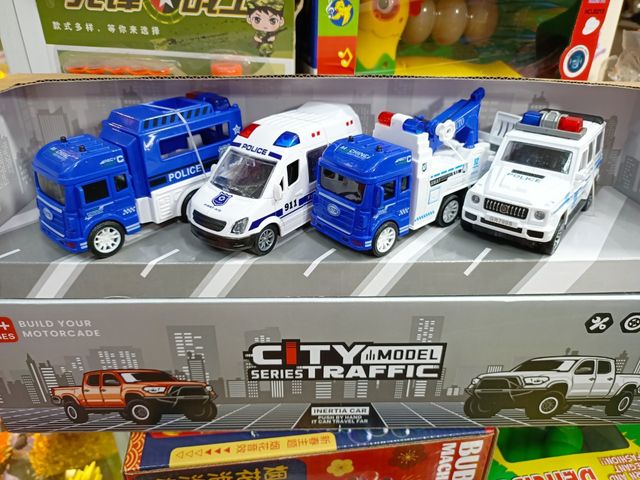 Đồ chơi 4 xe ô tô chạy đà 567 - Đồ chơi giáo dục sáng tạo cho trẻ em từ 3 tuổi, phát triển tư duy và kỹ năng vận động