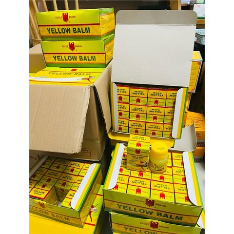 Dầu xoa bóp Con Ó Yellow Balm 40g - Giảm đau nhức cơ hiệu quả, nhập khẩu Singapore, sản phẩm uy tín từ Borden