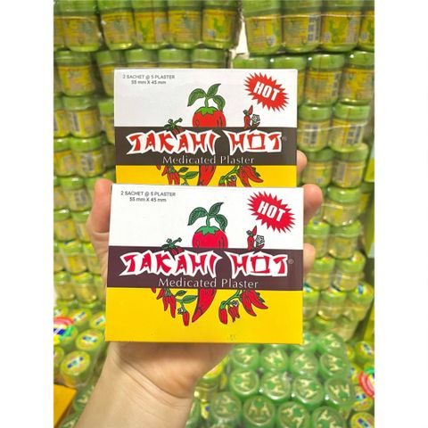 Cao Dán Trái Ớt Takahi Hot - Hộp 10 Miếng Dán Giảm Đau Hiệu Quả, Giúp Lưu Thông Máu, Thích Hợp Cho Người Vận Động