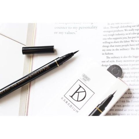 Bút Kẻ Mắt Nước Karadium - Kẻ mắt dạ siêu mảnh Karadium Waterproof Brush Liner Black chống nước vỏ trắng