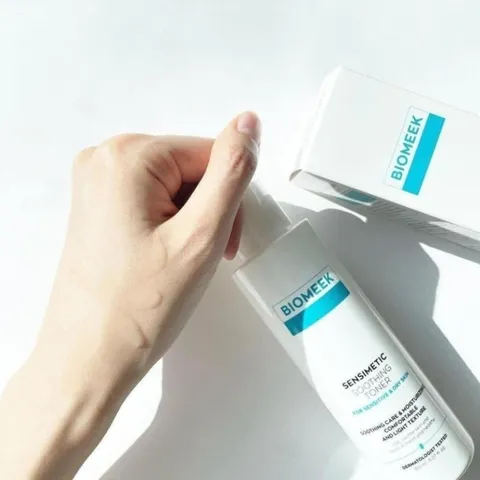 Toner Huyết Tế Bào Bioneek Sensimetic Soothing Toner 150ml [Hàng Công Ty]