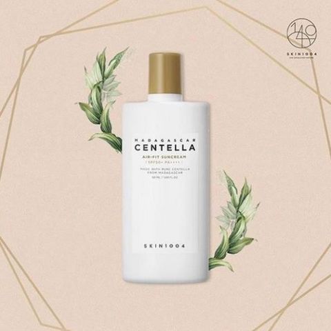 Kem Chống Nắng Rau Má Cân Bằng Ẩm Skin1004 Madagascar Centella Air-fit Suncream SPF50+ PA++++ 50ml