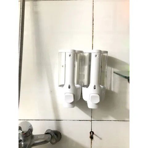 Hộp xà bông nhấn 2 bình gắn tường cao cấp - Thiết kế hiện đại cho phòng tắm, tiện lợi và sang trọng, phù hợp cho gia đình và nơi làm việc