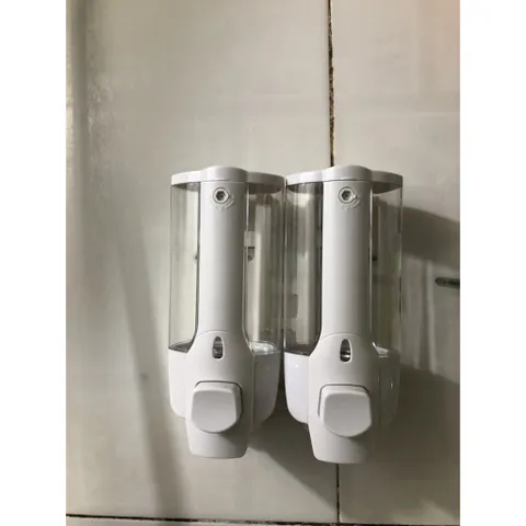Hộp xà bông nhấn 2 bình gắn tường cao cấp - Thiết kế hiện đại cho phòng tắm, tiện lợi và sang trọng, phù hợp cho gia đình và nơi làm việc