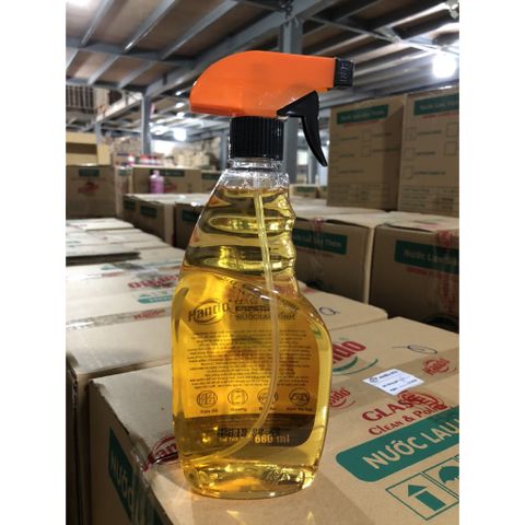 Nước Lau Kính Hando Hương Quế Cao Cấp 680ml - Siêu Sạch, Không Vết Sọc, Thích Hợp Cho Kính, Gương, Và Màn Hình Tivi