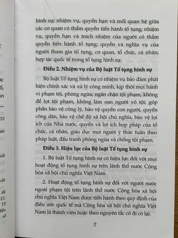 Bộ Luật Tố Tụng Hình Sự 2015 - Cập Nhật 2021, 2024, 2025 - Sách Luật Cơ Bản cho Điều Tra và Truy Tố tại Việt Nam