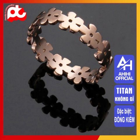 Nhẫn Nữ Titan Cao Cấp 5 Lá Cỏ - Thiết Kế Thanh Lịch, Không Gỉ, An Toàn Cho Da - Phụ Kiện Thời Trang Đẳng Cấp