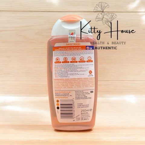 Dung dịch vệ sinh phụ nữ Femfresh Daily Wash 250ml - Chăm sóc vùng kín tự nhiên, kháng khuẩn, hương thơm nhẹ nhàng, an toàn cho mọi độ tuổi