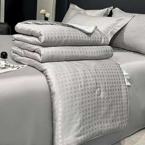 Bộ chăn ga gối Tencel Jacquard Cao Cấp - Chất Liệu Siêu Mềm, Thoáng Mát, An Toàn Cho Làn Da Nhạy Cảm - Giấc Ngủ Ngọt Ngào Hàng Đêm