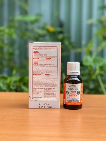 Vitamin D3 + K2 Nature's Way Kids Smart Drops - Hỗ trợ hấp thụ Canxi và sức khỏe xương cho trẻ (11ml)