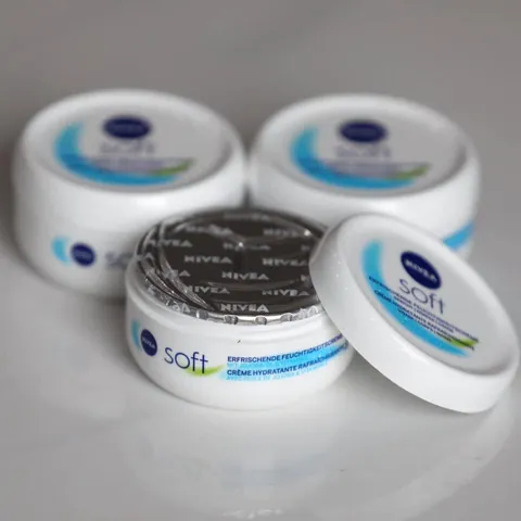 Kem Dưỡng Da Nivea Soft 50ml - Kem Dưỡng Ẩm Đa Năng Cho Mọi Loại Da, Hương Thơm Dễ Chịu, Phù Hợp Cho Mặt Và Cơ Thể