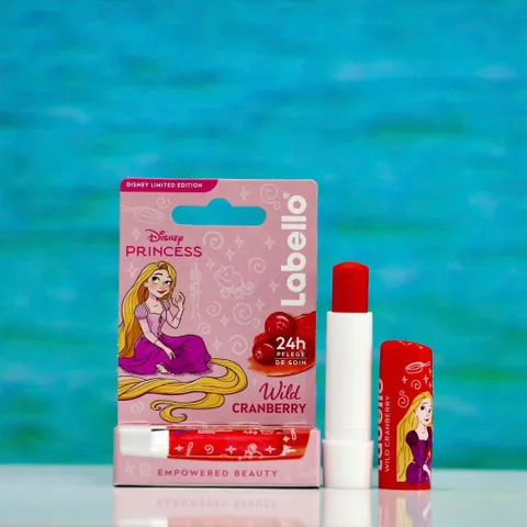 Son dưỡng Labello Wild Cranberry Disney Princess – Dưỡng ẩm 24h, Môi mịn màng, Hồng tự nhiên, Quà tặng xinh xắn