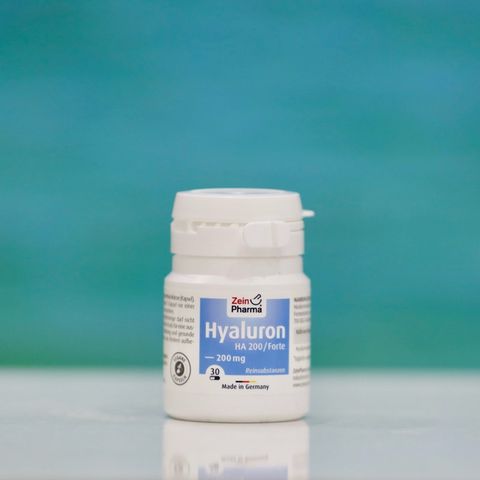 Viên uống Hyaluron Forte HA 200mg cấp  nước cấp ẩm cho làn da căng bóng.
