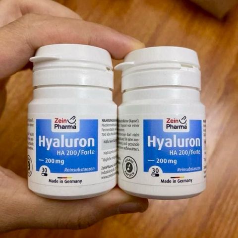 Viên uống Hyaluron Forte HA 200mg cấp  nước cấp ẩm cho làn da căng bóng.