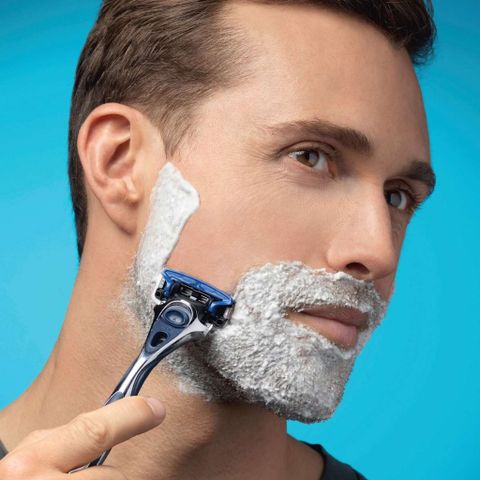 Dao cạo râu Wilkinson Sword Hydro 5 – Lưỡi 5 lưỡi kèm tay cầm chống trượt cho nam giới, cạo sát và nhẹ nhàng