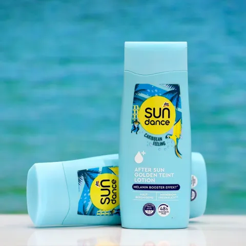 Kem dưỡng ẩm Sundace màu xanh 200ml - Làm dịu và phục hồi da cháy nắng, với lô hội và panthenol, dịu nhẹ cho làn da.
