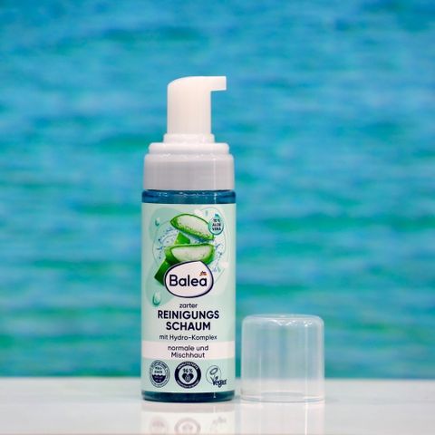Sữa Rửa Mặt Tạo Bọt Balea Hương Lô Hội - Cho Da Thường, 200ml - Sạch Sâu Lỗ Chân Lông, Tươi Mát, Xuất Xứ Đức