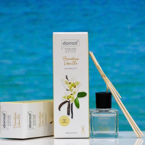 Nước Hoa Thơm Phòng Domol Bourbon Vanille 50ml - Tạo Không Gian Ấm Áp Với Hương Vani Tự Nhiên, An Toàn Cho Gia Đình