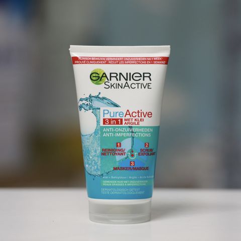 Sữa Rửa Mặt 3 Trong 1 Garnier - Dành Cho Da Nhạy Cảm, Tẩy Da Chết & Đắp Mặt Nạ, Chất Lượng Pháp