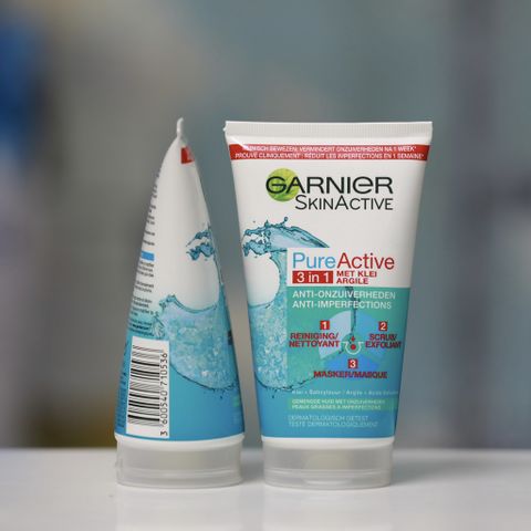 Sữa Rửa Mặt 3 Trong 1 Garnier - Dành Cho Da Nhạy Cảm, Tẩy Da Chết & Đắp Mặt Nạ, Chất Lượng Pháp