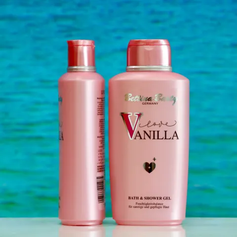 Sữa tắm Bettina Barty Love Vanilla Bath & Shower Gel - Nâng niu làn da, hương thơm ngọt ngào.