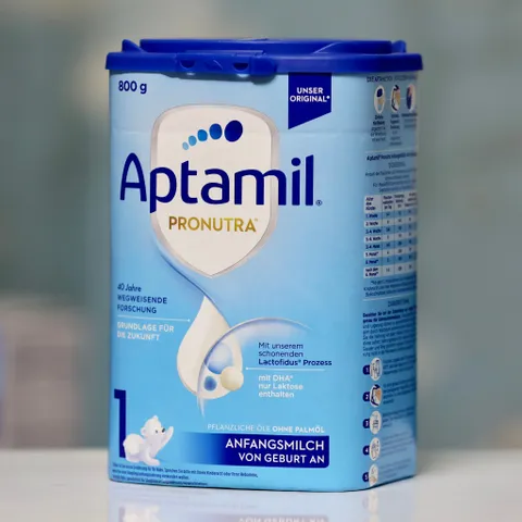Sữa công thức Aptamil số 1 Pronutra – Dinh dưỡng khởi đầu từ những ngày đầu đời.