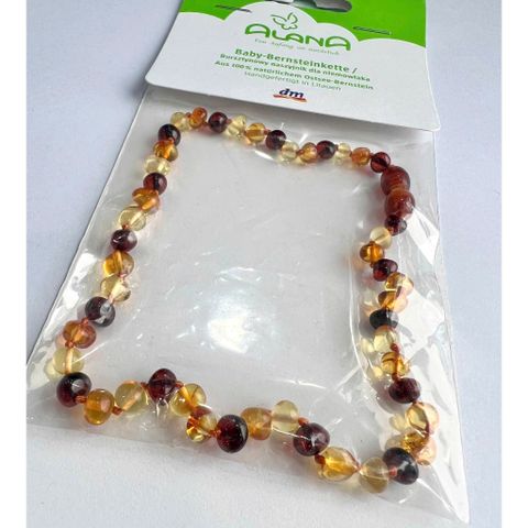 Vòng cổ hổ phách tự nhiên cho bé Alana - Chính hãng DM Đức - Dài 30cm, an toàn cho trẻ từ 3 tháng tuổi, quà tặng ý nghĩa.