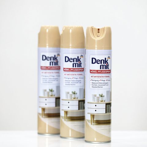 Xịt Dung dịch làm sạch nội thất đồ gỗ Denkmit của Đức - dạng chai xịt vô cùng tiện dụng chai 400ml