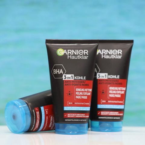 Sữa Rửa Mặt Garnier Hautklar 3 in 1 Giảm Mụn Đầu Đen - Chăm Sóc Da Mặt Sạch Sâu 150ml