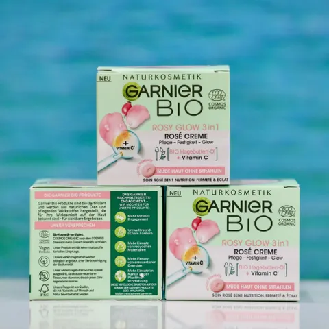 Kem Dưỡng Da Hữu Cơ Garnier Bio Rosy Glow 3in1 – Dưỡng ẩm, Làm Rạng Rỡ Da Tự Nhiên, Phù Hợp Mọi Loại Da