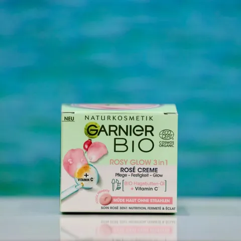 Kem Dưỡng Da Hữu Cơ Garnier Bio Rosy Glow 3in1 – Dưỡng ẩm, Làm Rạng Rỡ Da Tự Nhiên, Phù Hợp Mọi Loại Da