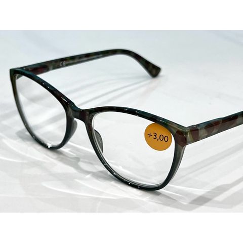 Kính lão +3 Visiomax Đức - Thiết kế thời trang cao cấp, tròng kính chống xước, hỗ trợ tầm nhìn rõ nét, phù hợp cho văn phòng, hội nghị.