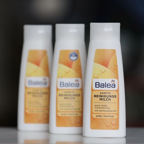 Sữa Rửa Mặt Balea Sanfte Reinigungsmilch  200ml - Hàng Đức